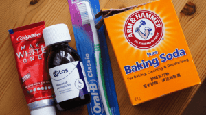 Read more about the article Hoe helpt baking soda ons om wittere tanden te krijgen?
